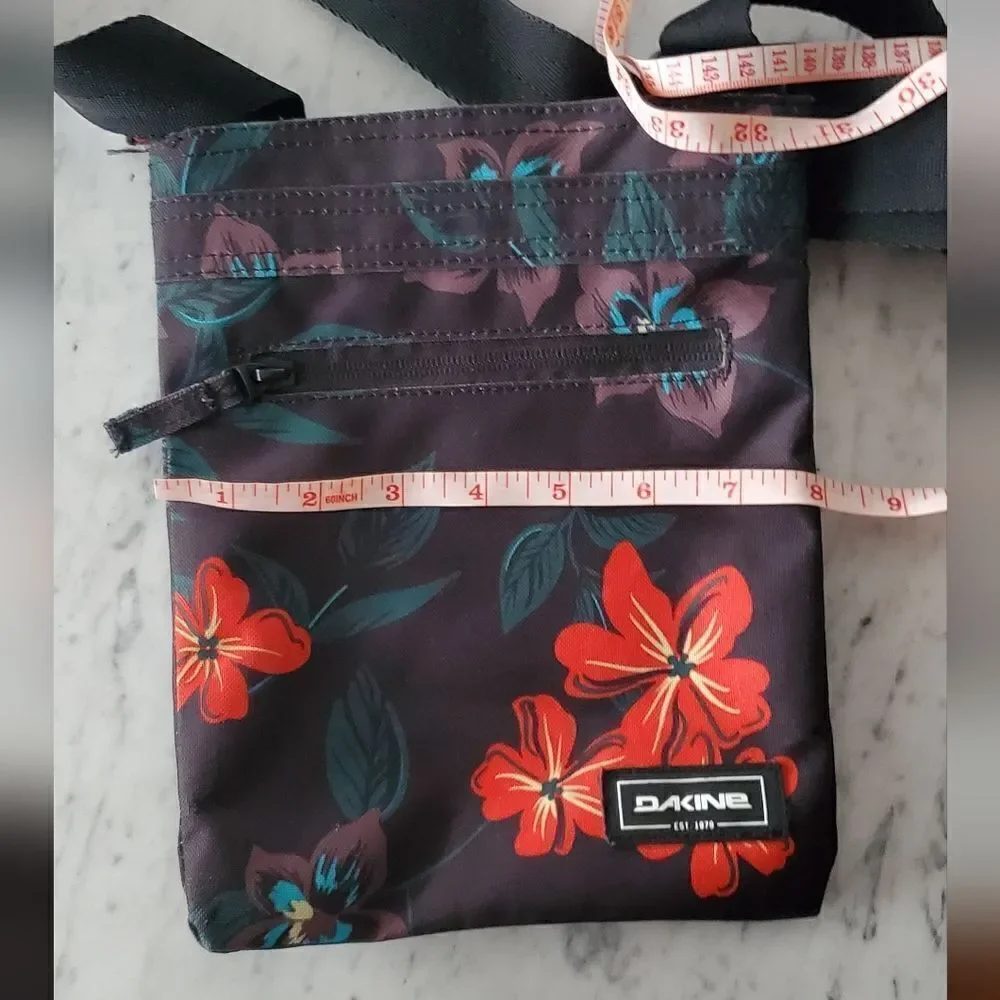 Dakine - Jive Crossbody Purse